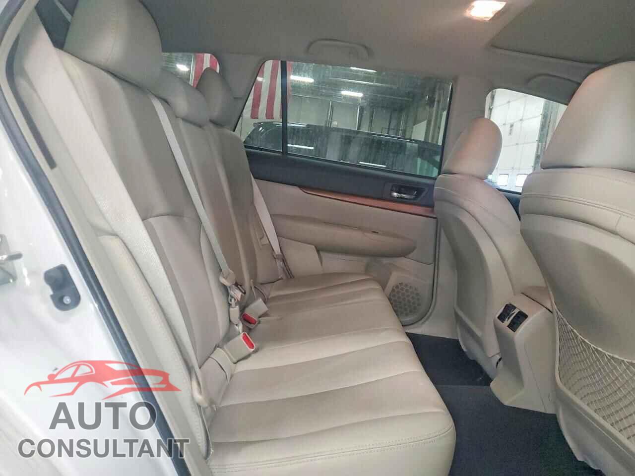 SUBARU OUTBACK 2013 - 4S4BRCKC6D3231900