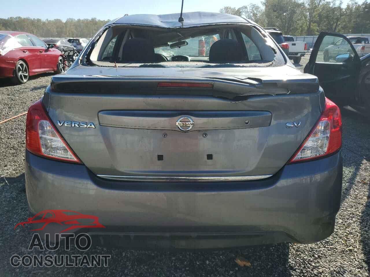 NISSAN VERSA 2017 - 3N1CN7AP3HL869275