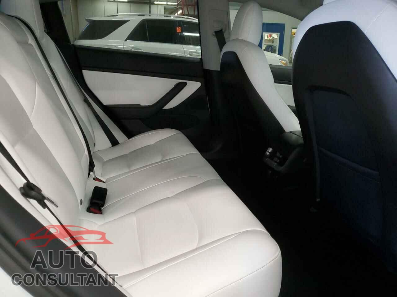 TESLA MODEL 3 2020 - 5YJ3E1EBXLF639670