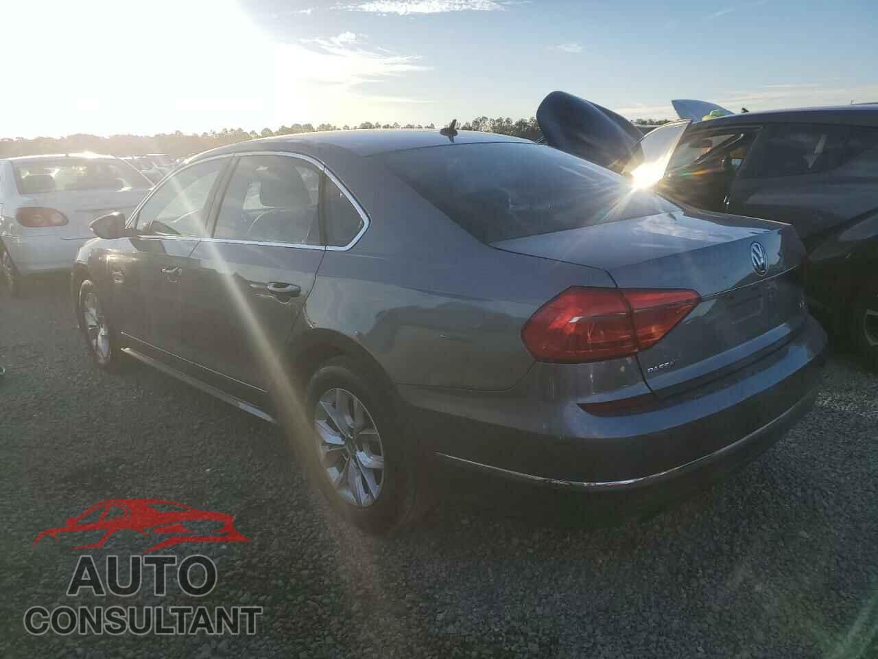VOLKSWAGEN PASSAT 2016 - 1VWAT7A32GC013111