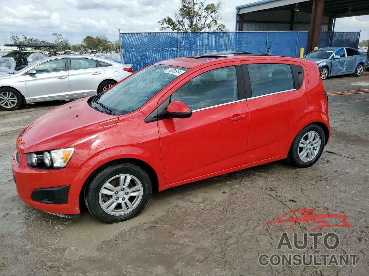 CHEVROLET SONIC 2014 - 1G1JC6SB6E4137806