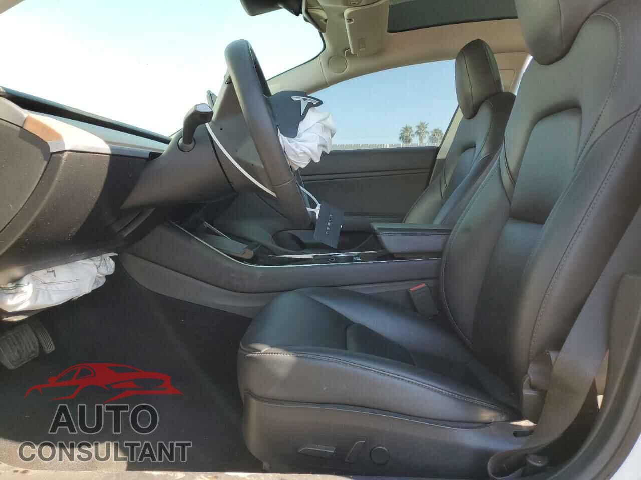 TESLA MODEL 3 2019 - 5YJ3E1EA1KF434552