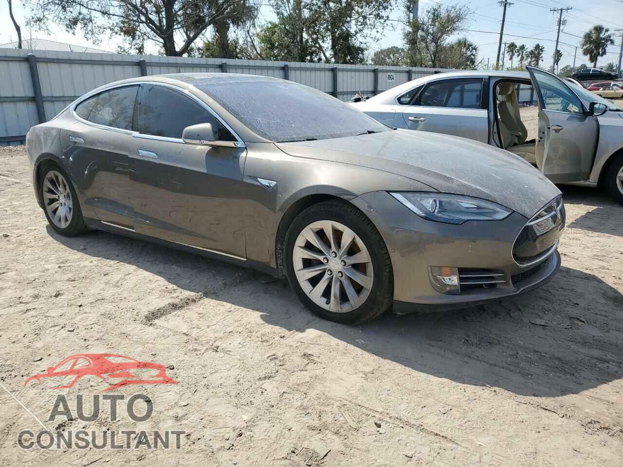 TESLA MODEL S 2016 - 5YJSA1E20GF129938