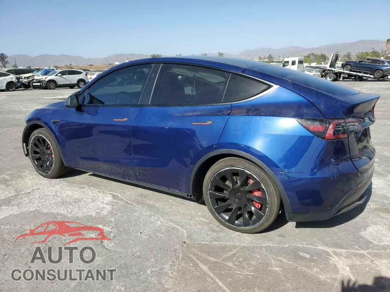 TESLA MODEL Y 2023 - 7SAYGDED7PF977572