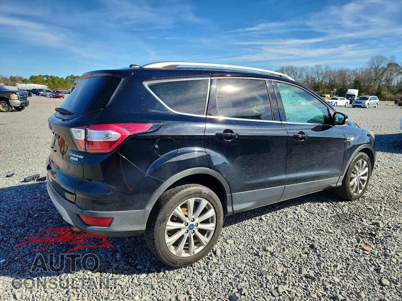 FORD ESCAPE 2017 - 1FMCU0JD9HUD48754