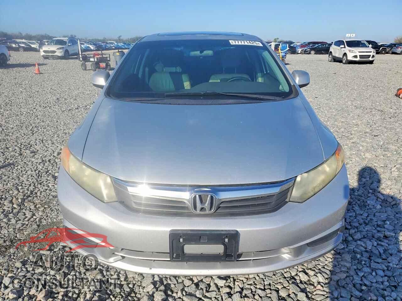 HONDA CIVIC 2012 - 2HGFB2F98CH506022