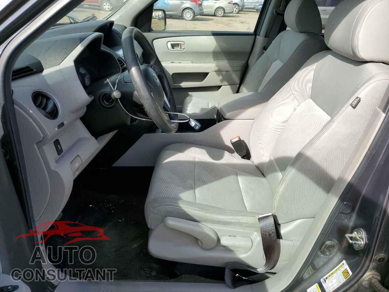 HONDA PILOT 2013 - 5FNYF4H20DB025504