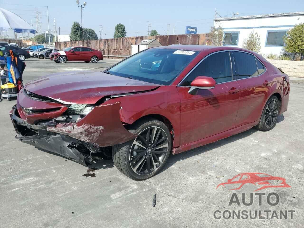 TOYOTA CAMRY 2018 - 4T1B61HK3JU516460