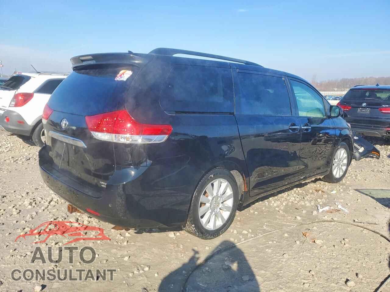 TOYOTA SIENNA 2011 - 5TDDK3DC3BS023869