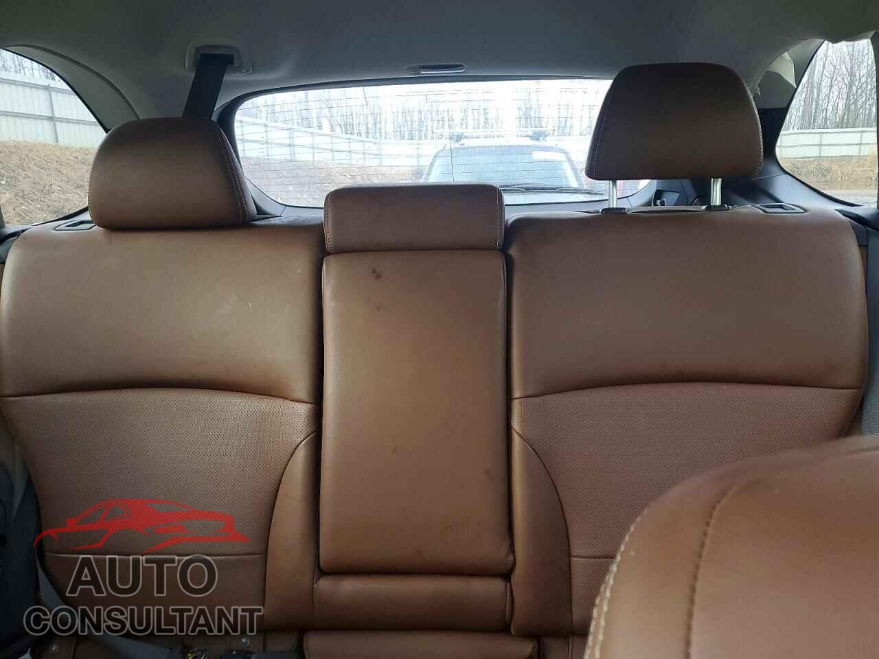 SUBARU OUTBACK 2018 - 4S4BSATC5J3305908