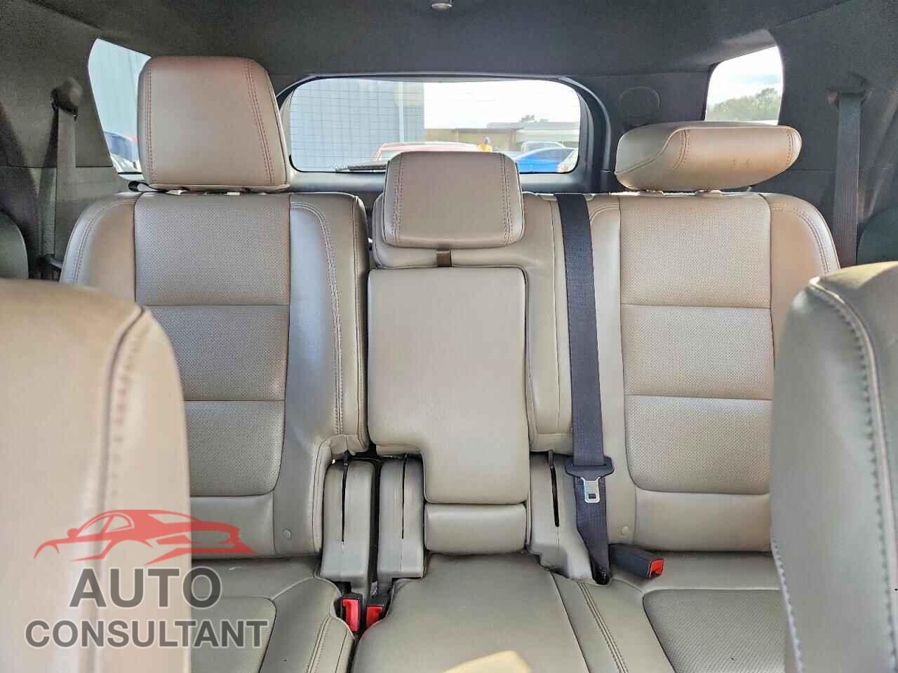 FORD EXPLORER 2011 - 1FMHK7F88BGA63517