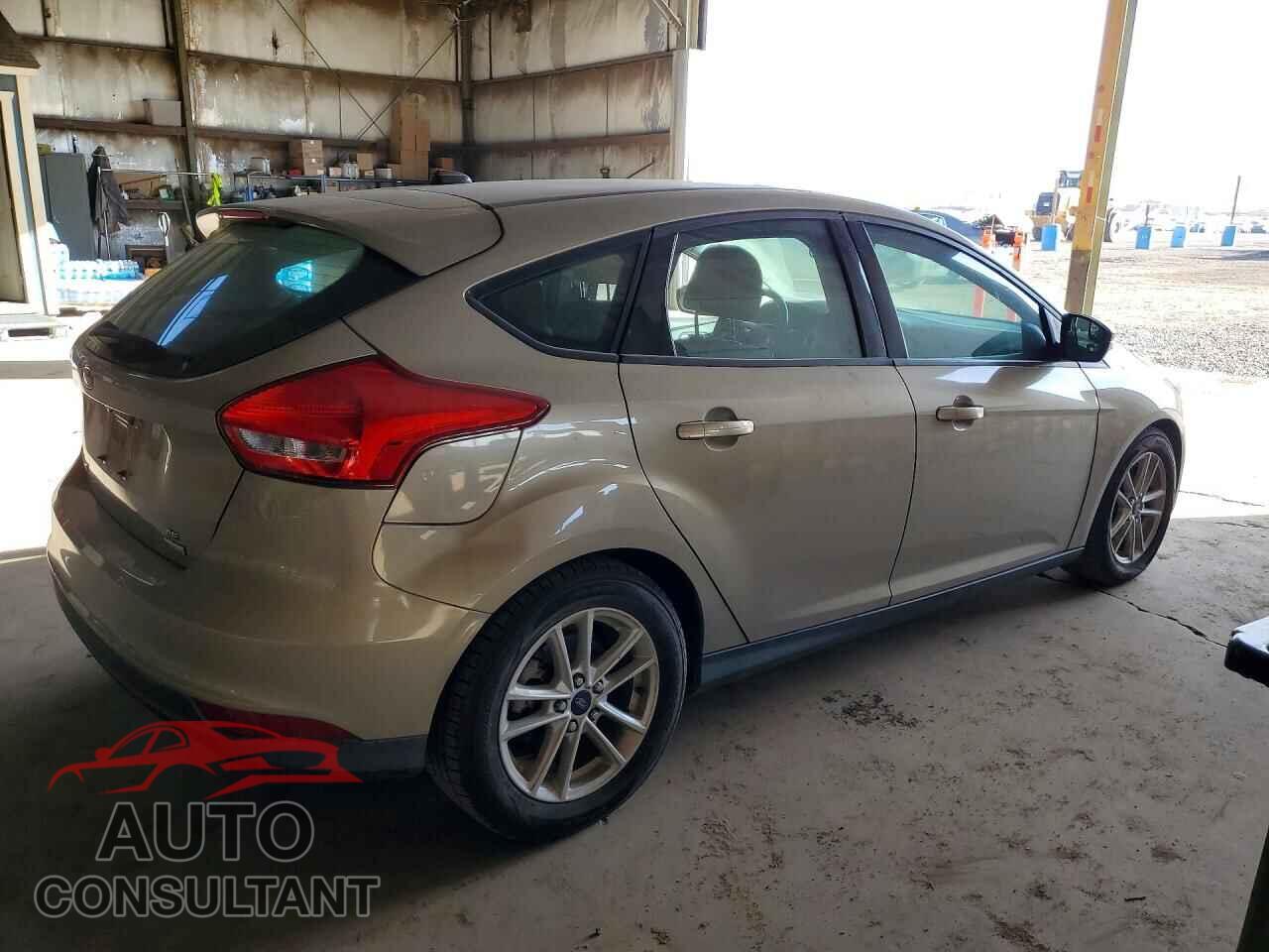 FORD FOCUS 2015 - 1FADP3KE1FL375500