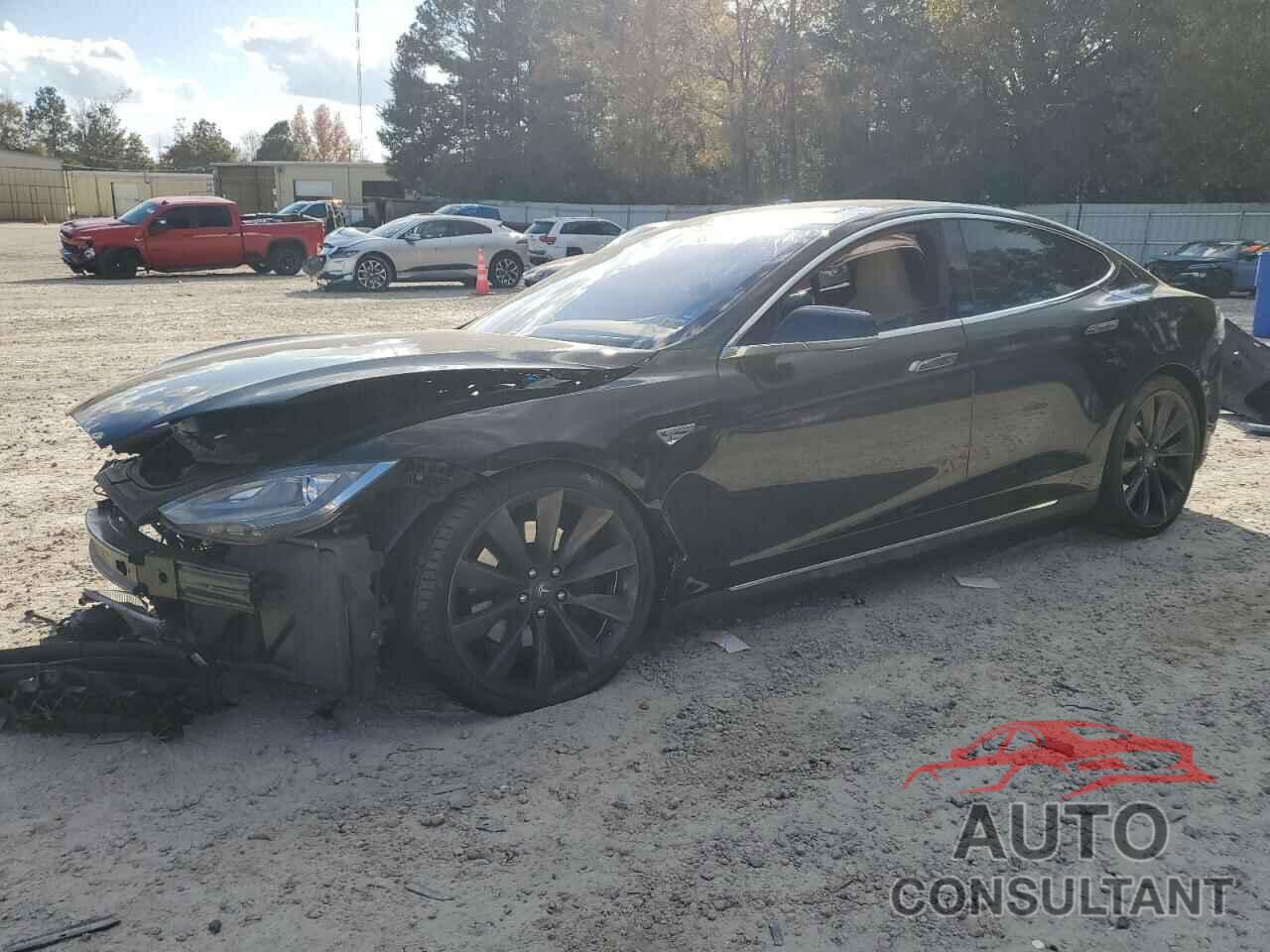 TESLA MODEL S 2015 - 5YJSA1E20FF107579