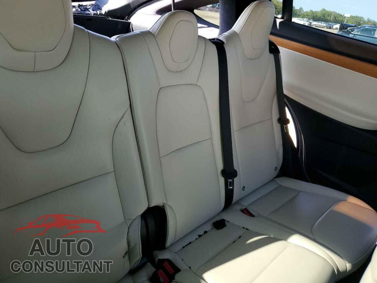 TESLA MODEL X 2020 - 5YJXCDE23LF238941