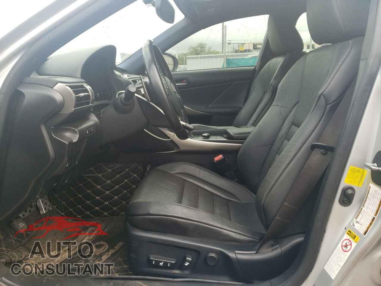 LEXUS IS 2015 - JTHBF1D27F5063924