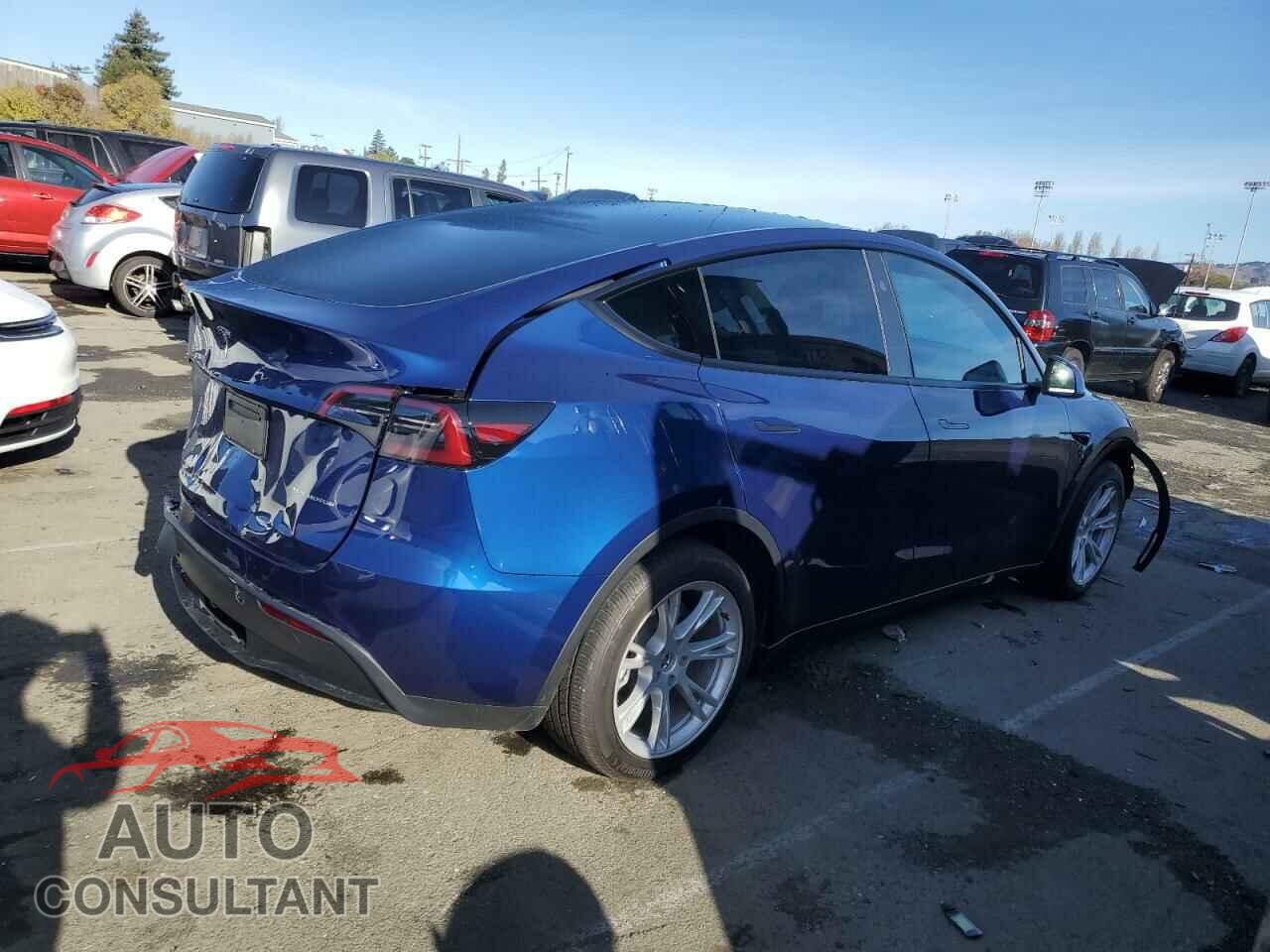TESLA MODEL Y 2023 - 7SAYGDEE8PF823672