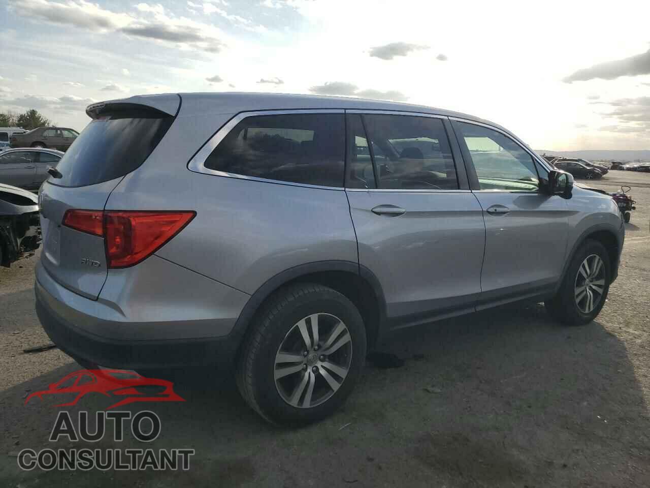 HONDA PILOT 2017 - 5FNYF6H5XHB090419