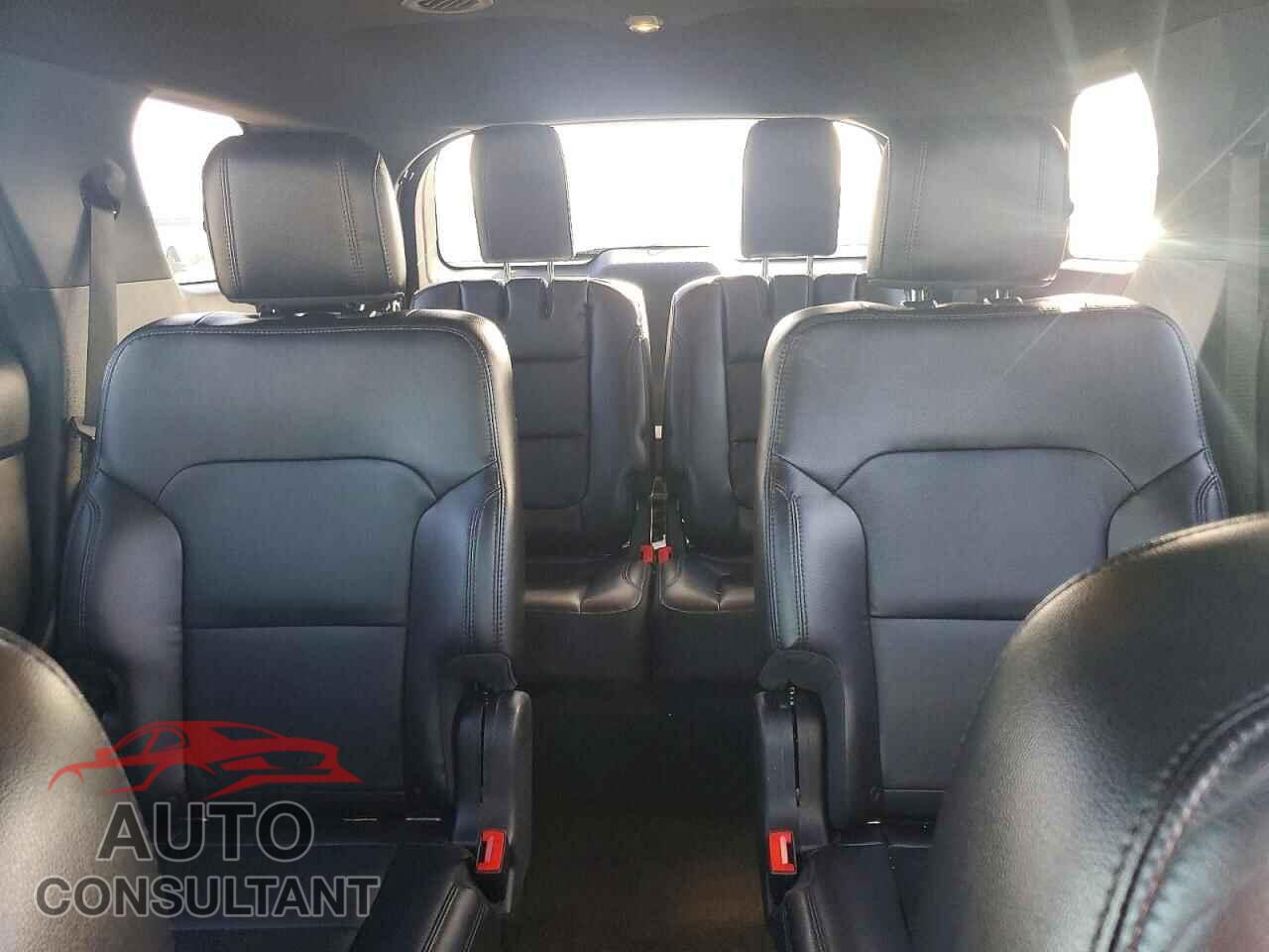FORD EXPLORER 2018 - 1FM5K8D8XJGB84110