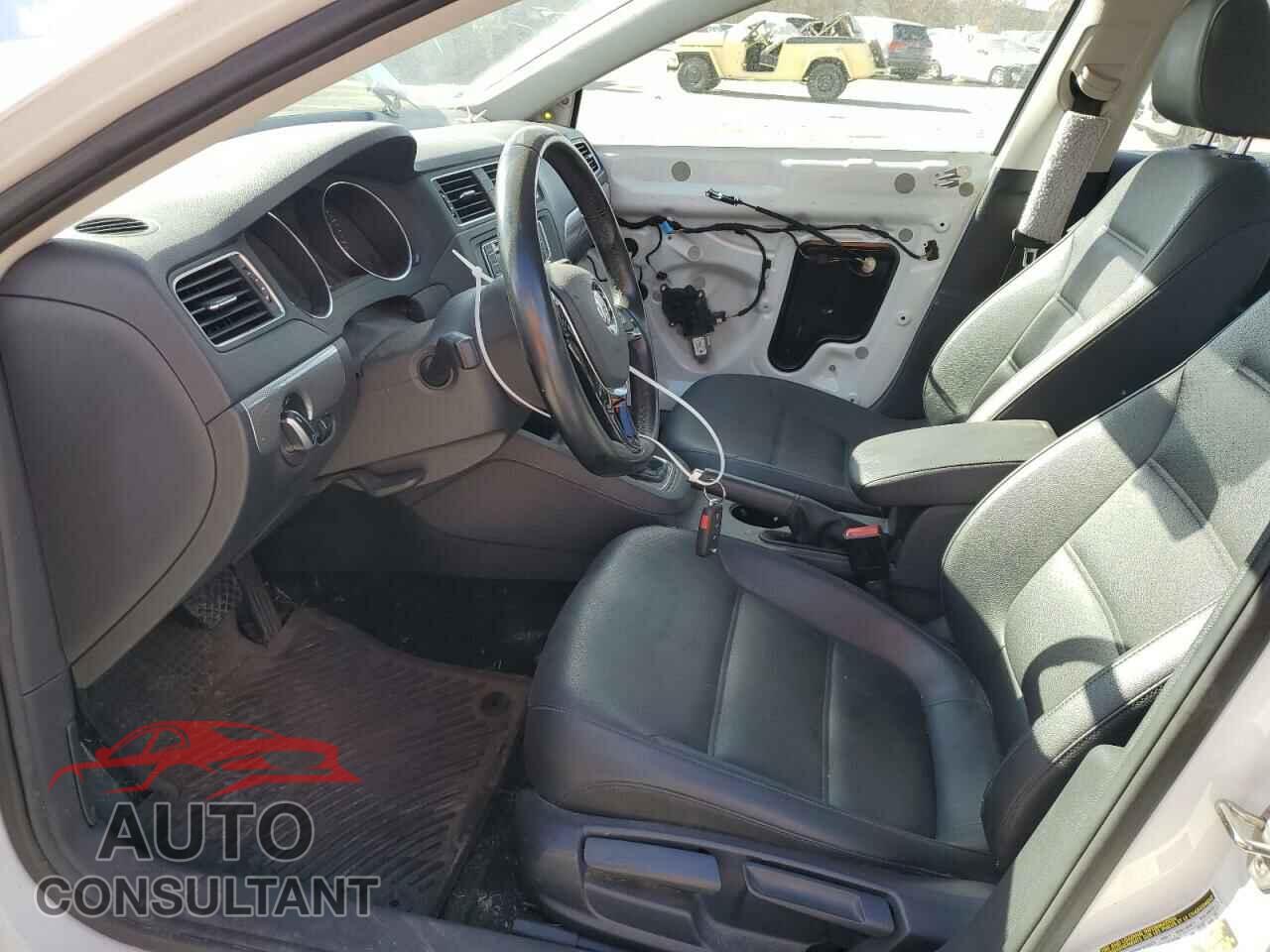 VOLKSWAGEN JETTA 2017 - 3VWDB7AJ0HM306505