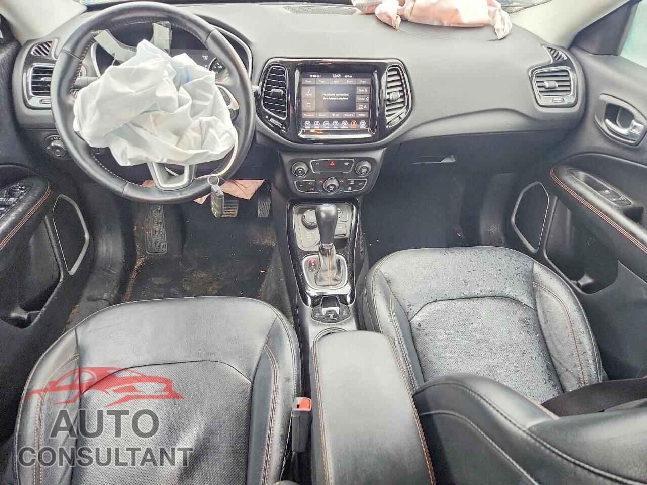 JEEP COMPASS 2020 - 3C4NJDCB0LT252071