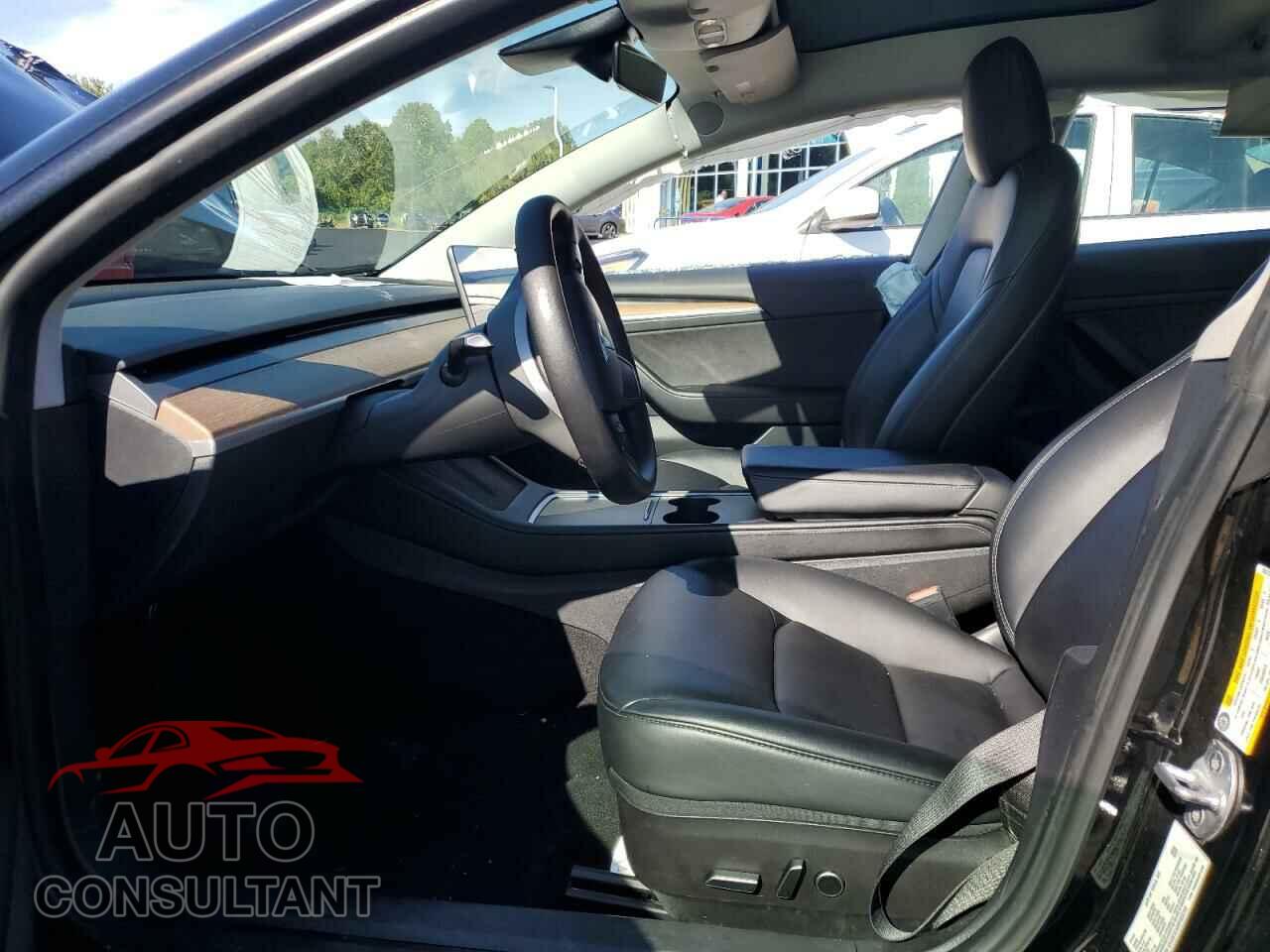 TESLA MODEL 3 2022 - 5YJ3E1EA8NF368733