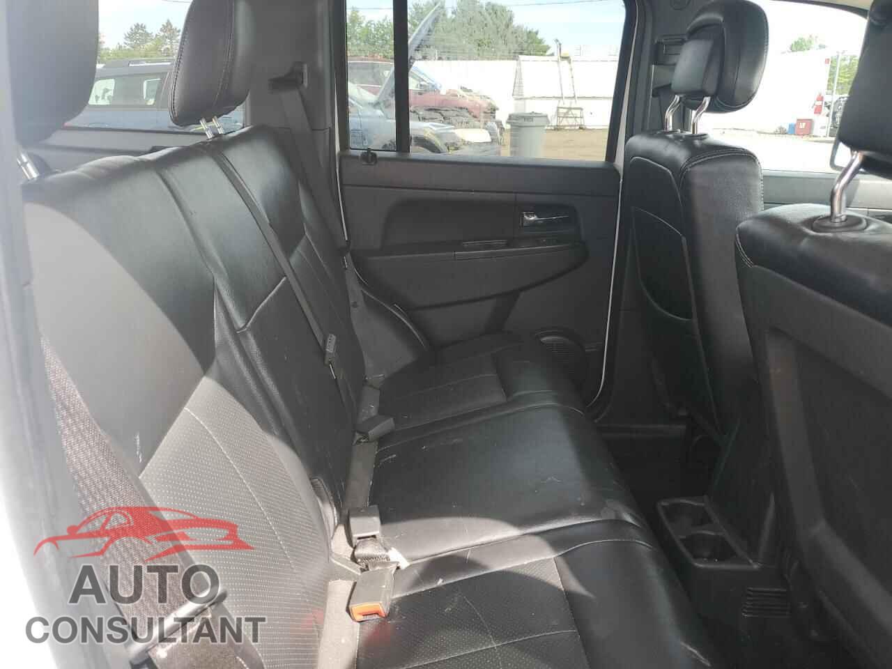 JEEP LIBERTY 2012 - 1C4PJMAK3CW202030