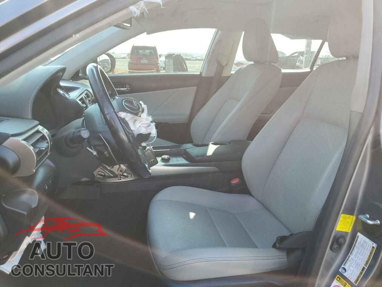 LEXUS IS 2016 - JTHBA1D29G5031850