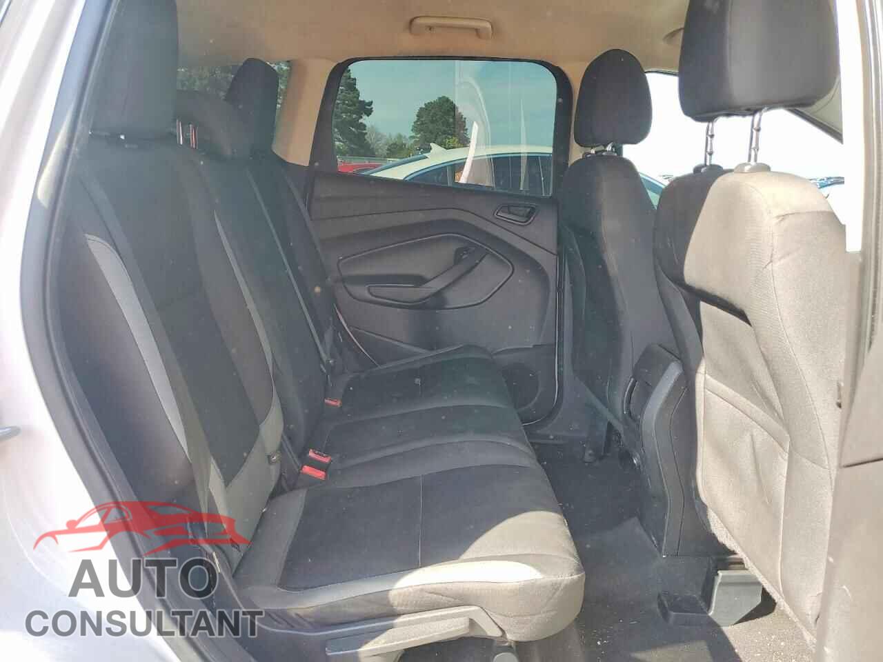 FORD ESCAPE 2015 - 1FMCU0F70FUB18732