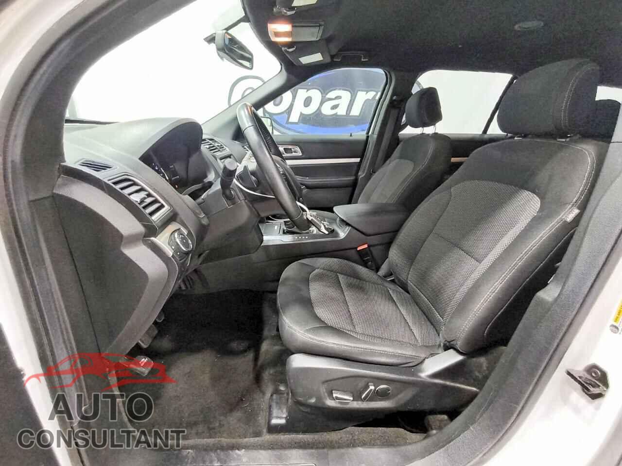 FORD EXPLORER 2017 - 1FM5K7D8XHGD99992