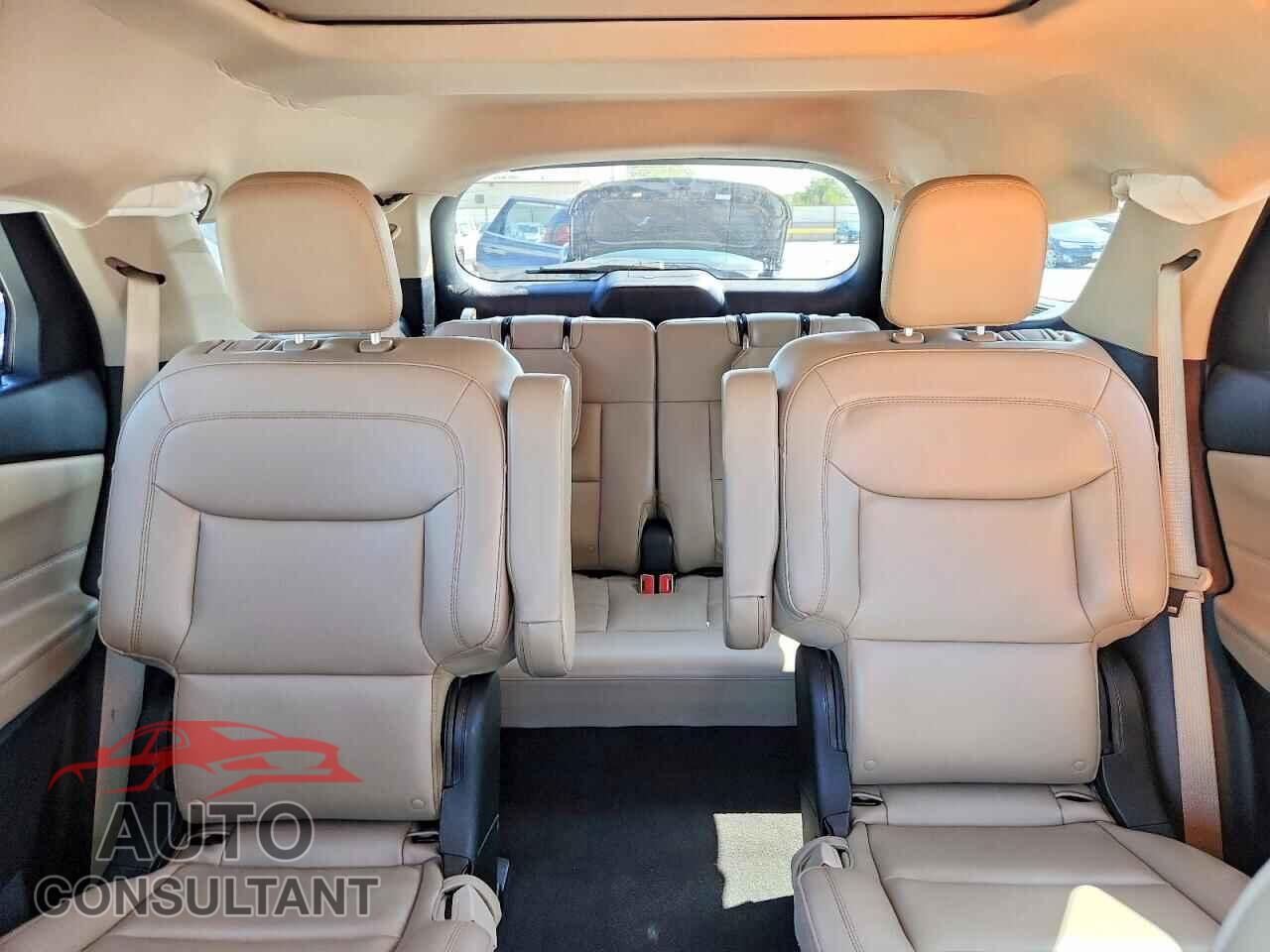 FORD EXPLORER 2022 - 1FMSK8DH7NGA12576