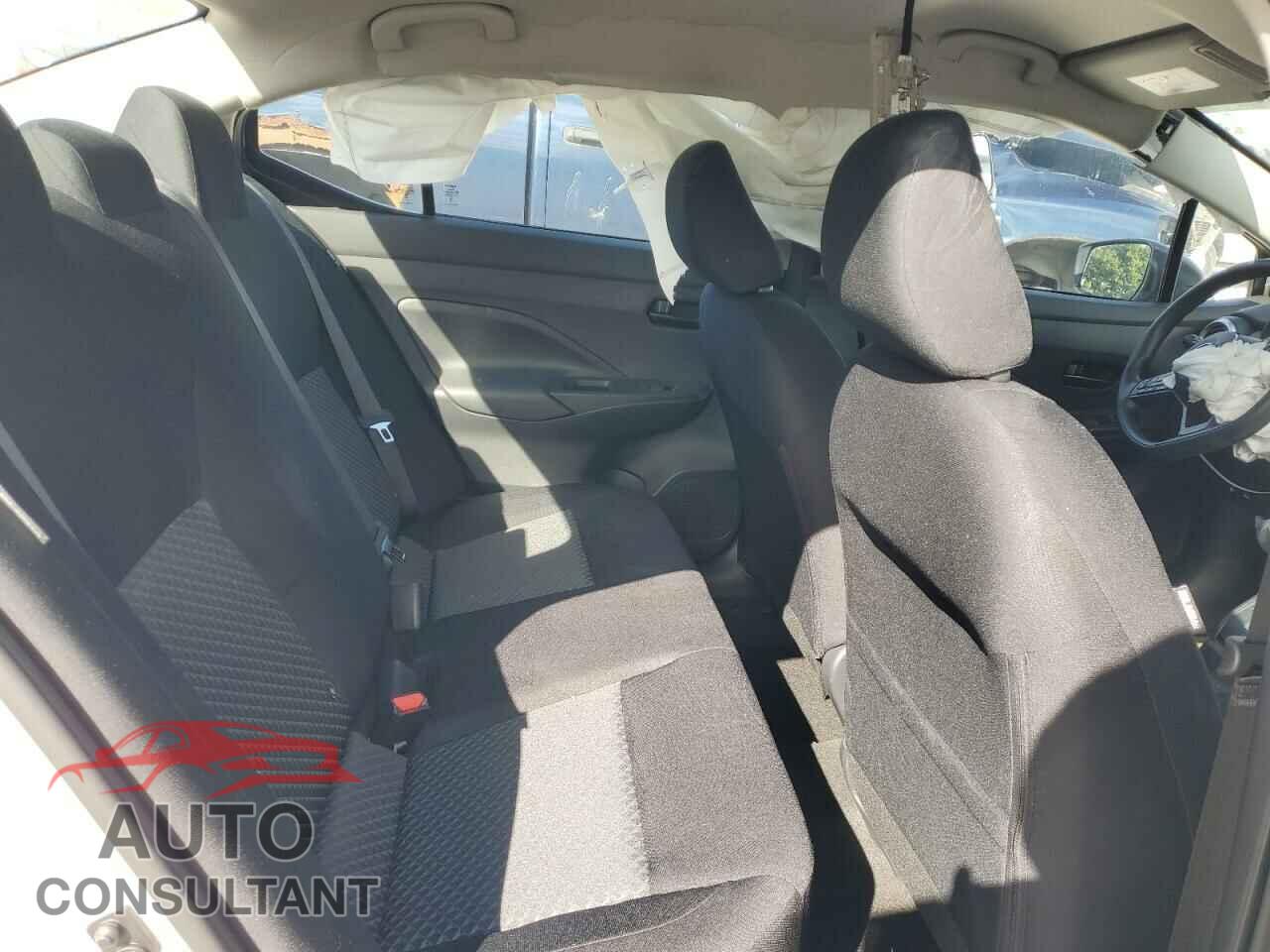NISSAN VERSA 2023 - 3N1CN8DVXPL819794