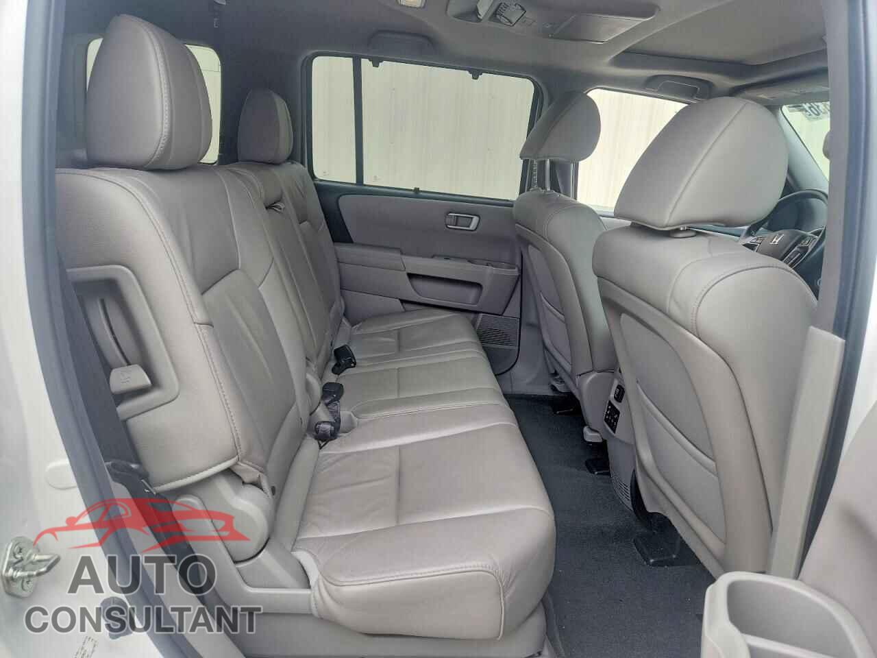 HONDA PILOT 2013 - 5FNYF4H90DB062677