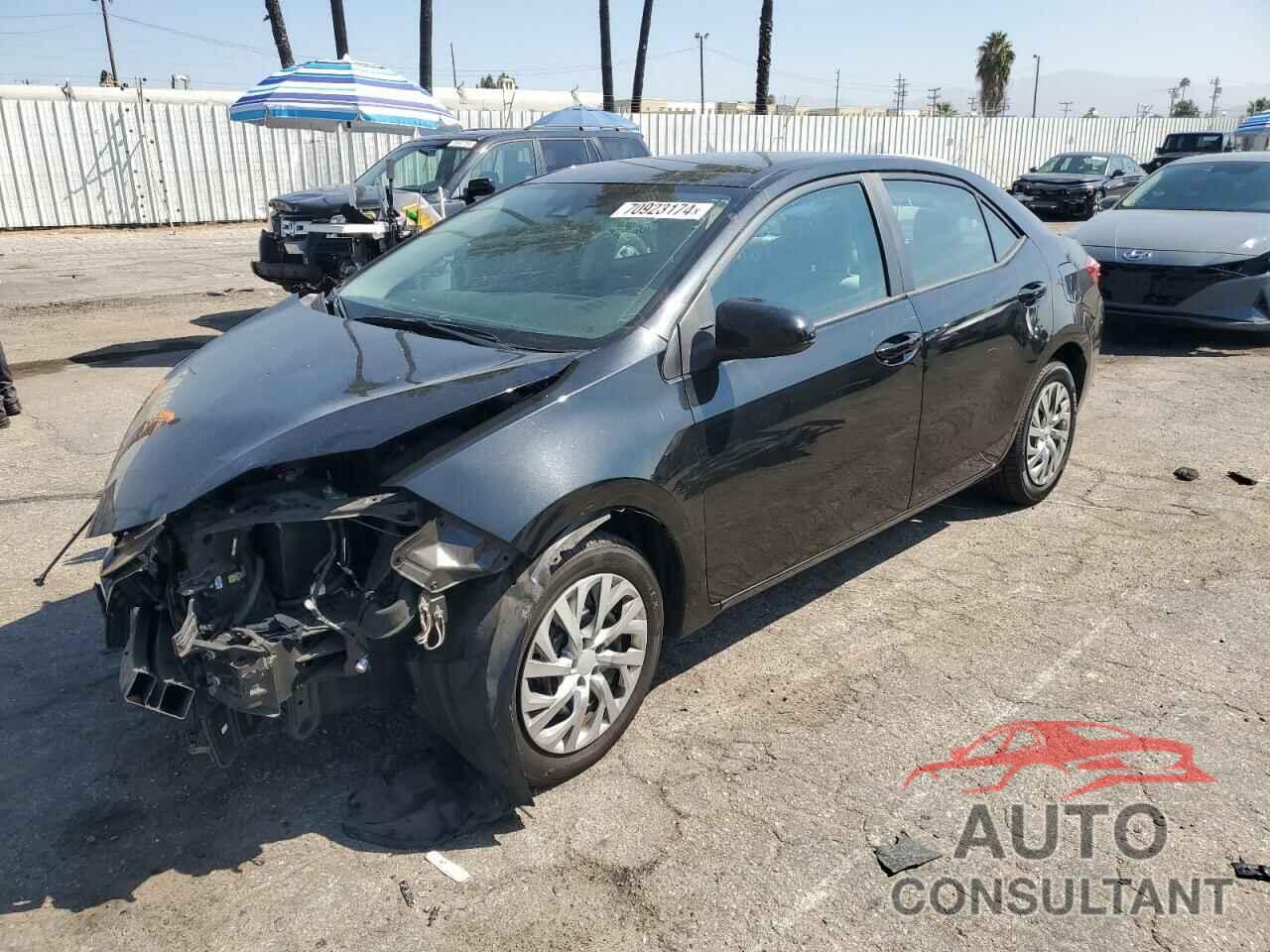 TOYOTA COROLLA 2018 - 2T1BURHE5JC061868