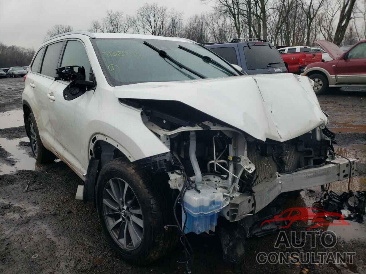 TOYOTA HIGHLANDER 2018 - 5TDJZRFH7JS812373