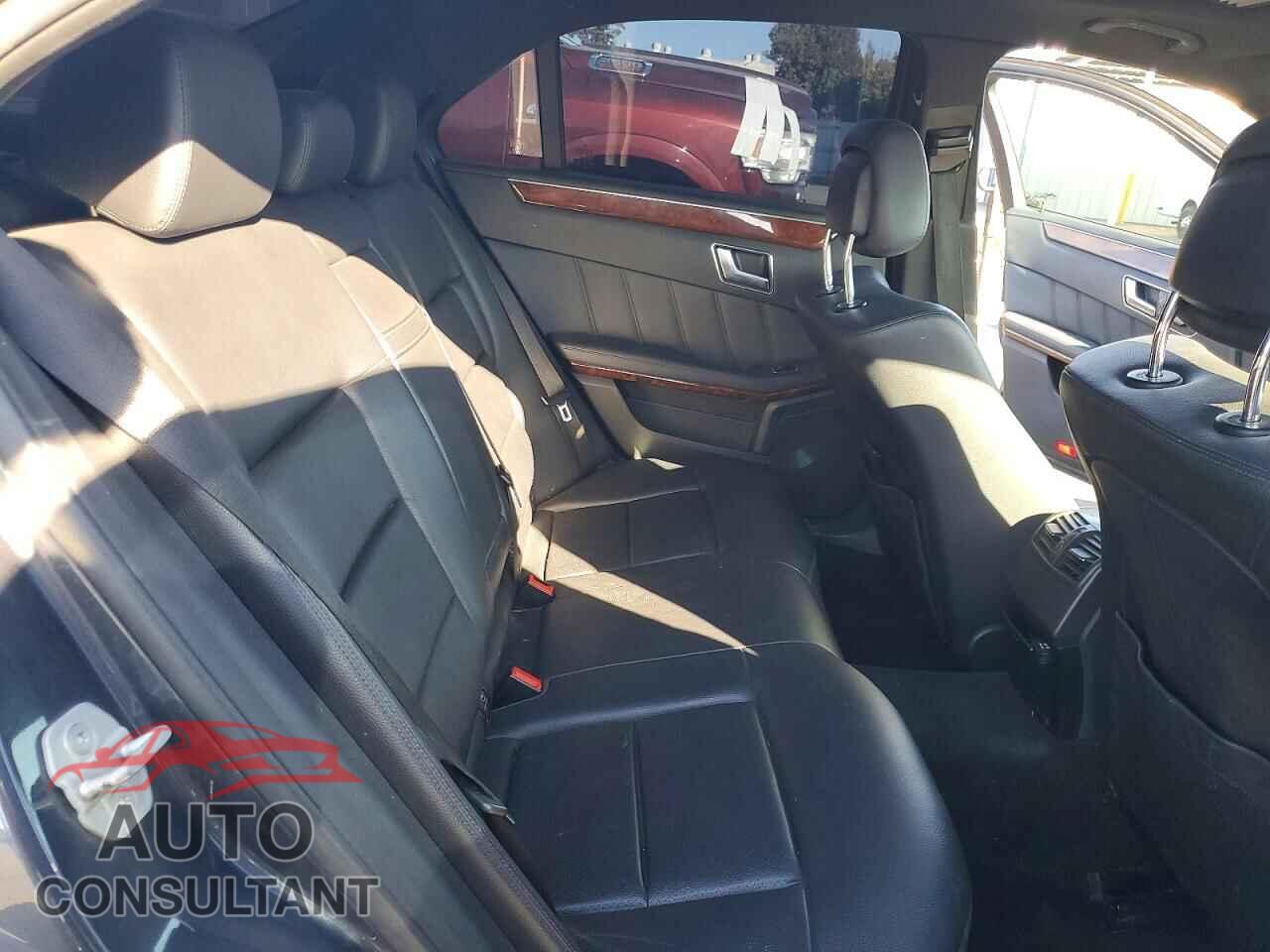 MERCEDES-BENZ E-CLASS 2012 - WDDHF5KB1CA539860