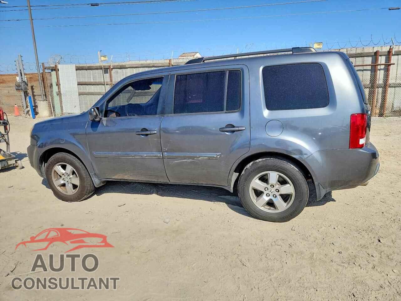 HONDA PILOT 2011 - 5FNYF3H51BB016988