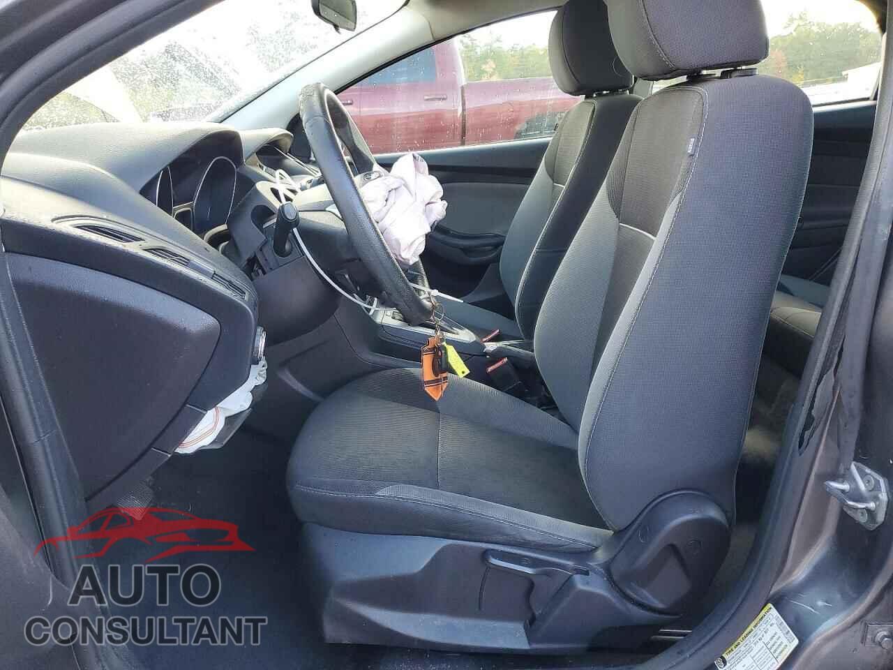 FORD FOCUS 2014 - 1FADP3F21EL343869