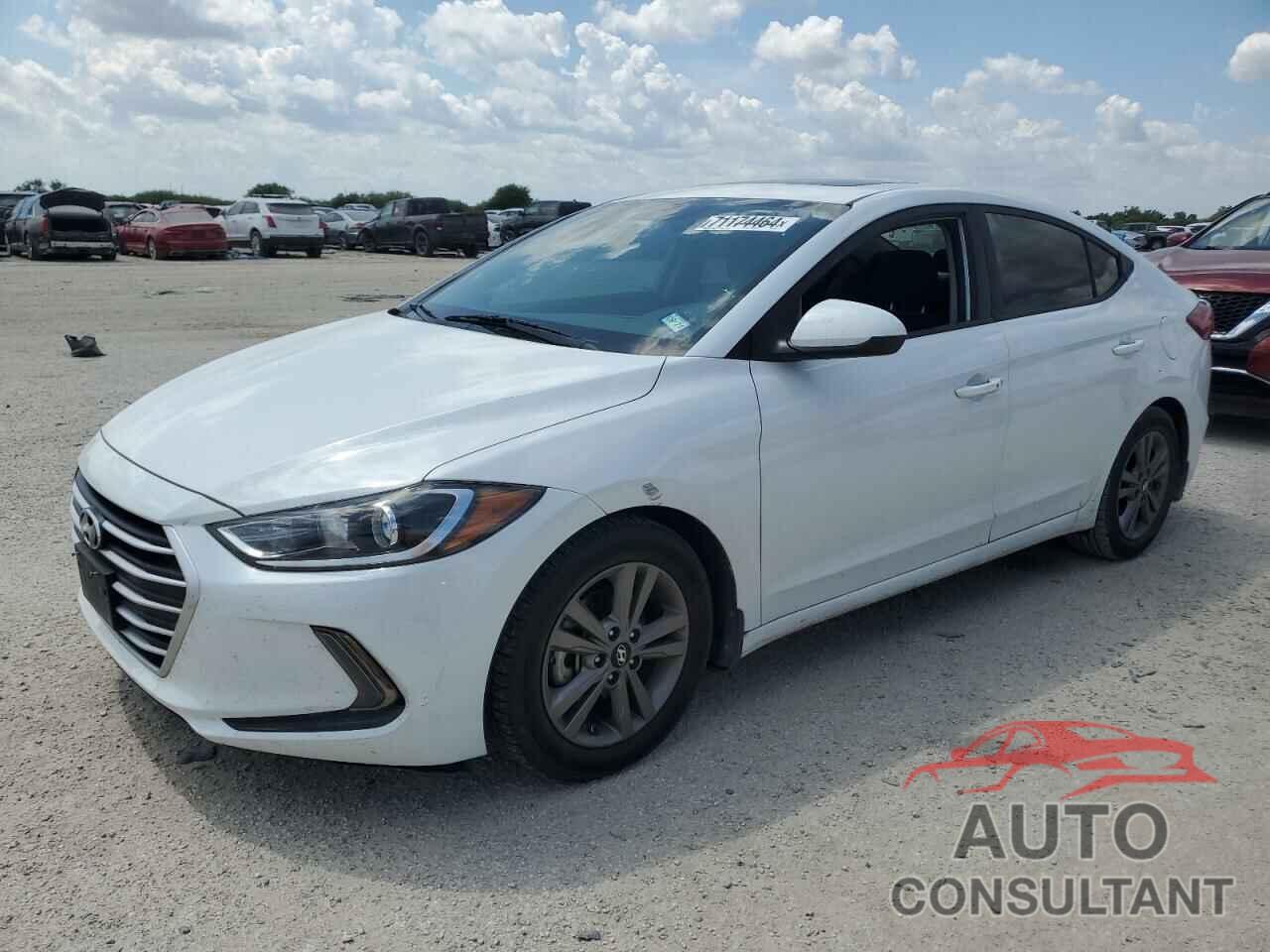 HYUNDAI ELANTRA 2018 - 5NPD84LF9JH310685