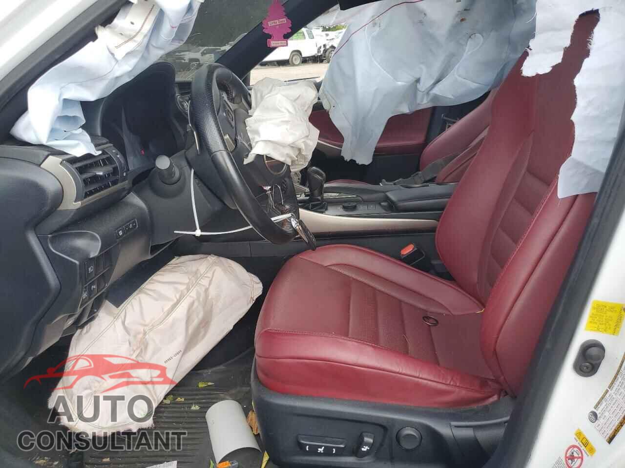 LEXUS IS 2018 - JTHCZ1D24J5016113