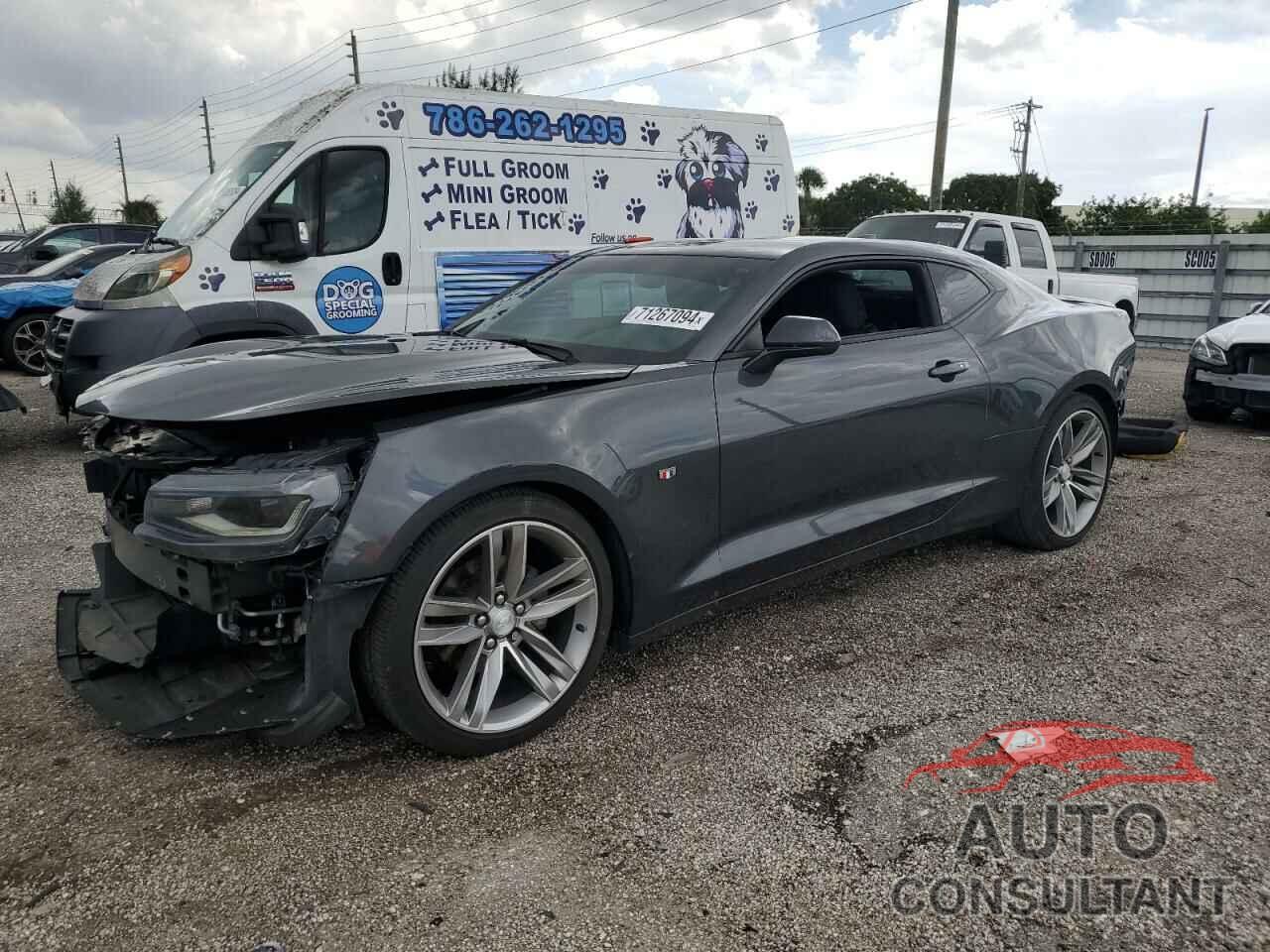 CHEVROLET CAMARO 2018 - 1G1FB1RX5J0164090