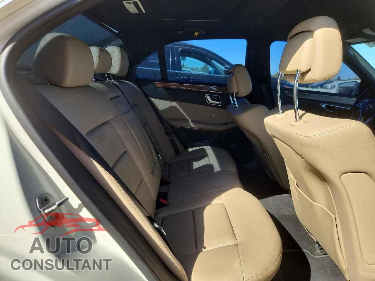 MERCEDES-BENZ E-CLASS 2012 - WDDHF5KB3CA645324