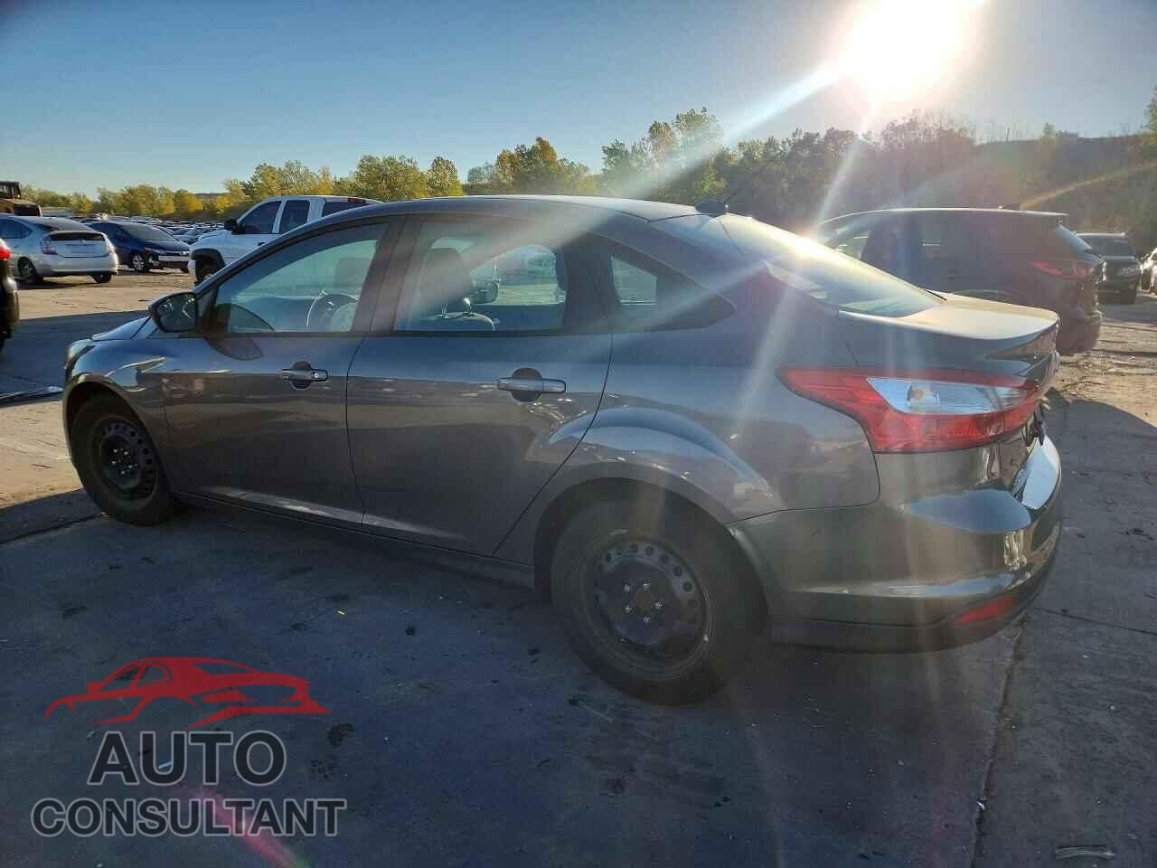 FORD FOCUS 2012 - 1FAHP3F27CL222102