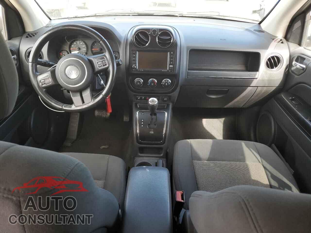 JEEP COMPASS 2011 - 1J4NF1FB5BD193559