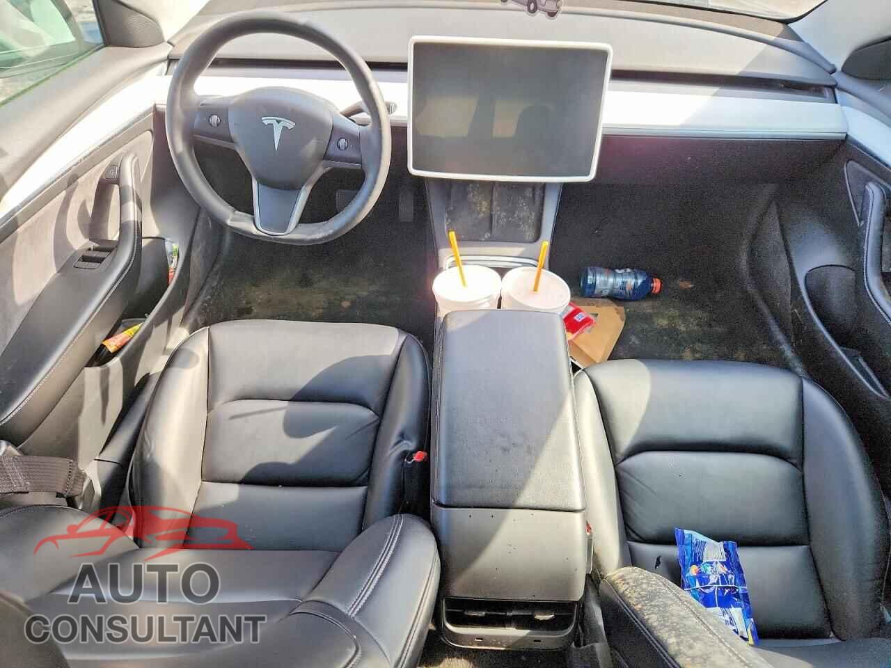 TESLA MODEL 3 2021 - 5YJ3E1EA1MF026815