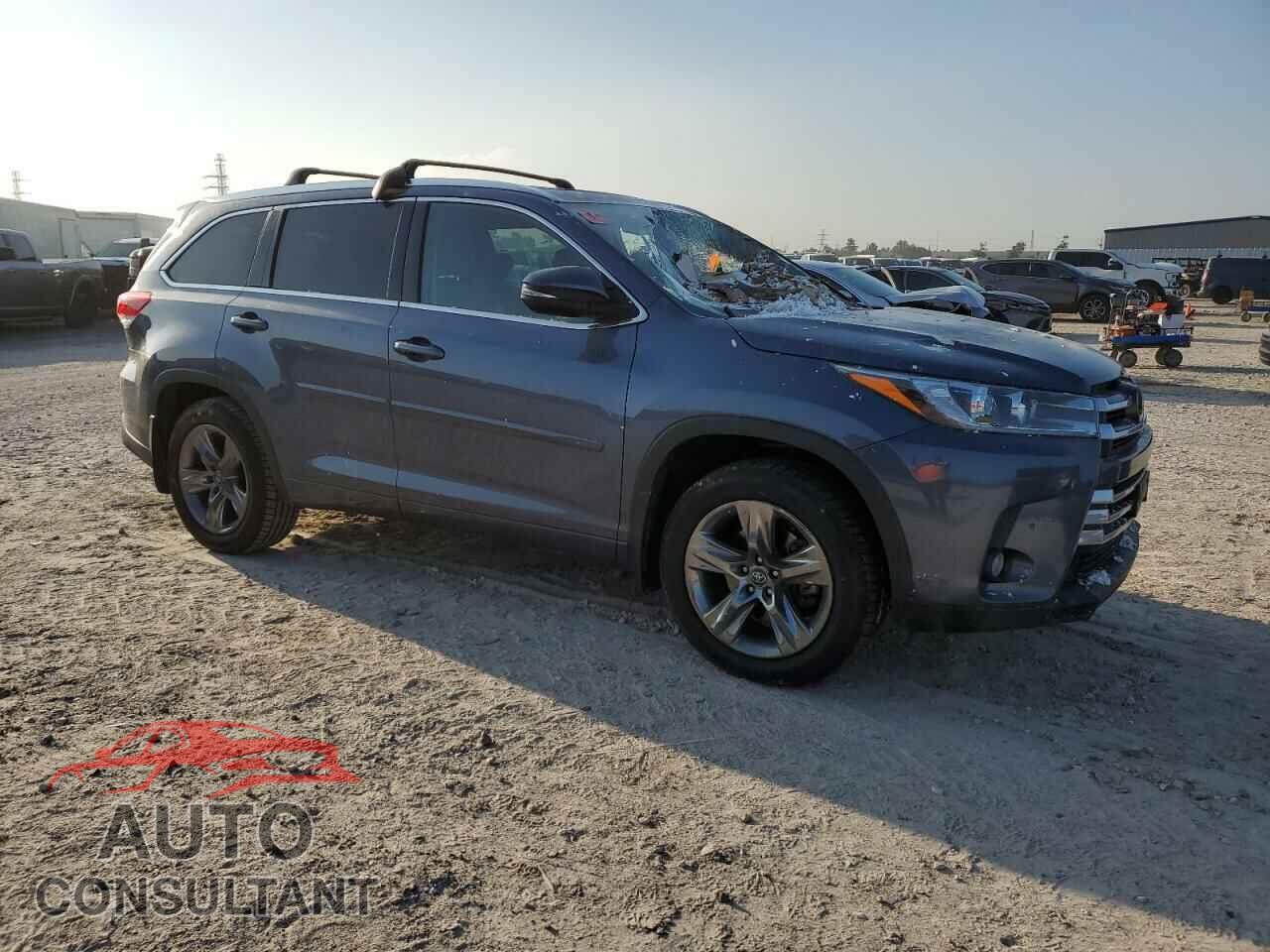 TOYOTA HIGHLANDER 2018 - 5TDDZRFH0JS856552