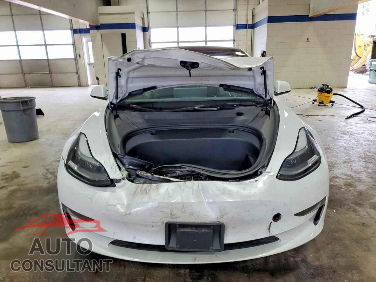 TESLA MODEL 3 2022 - 5YJ3E1EA9NF110527