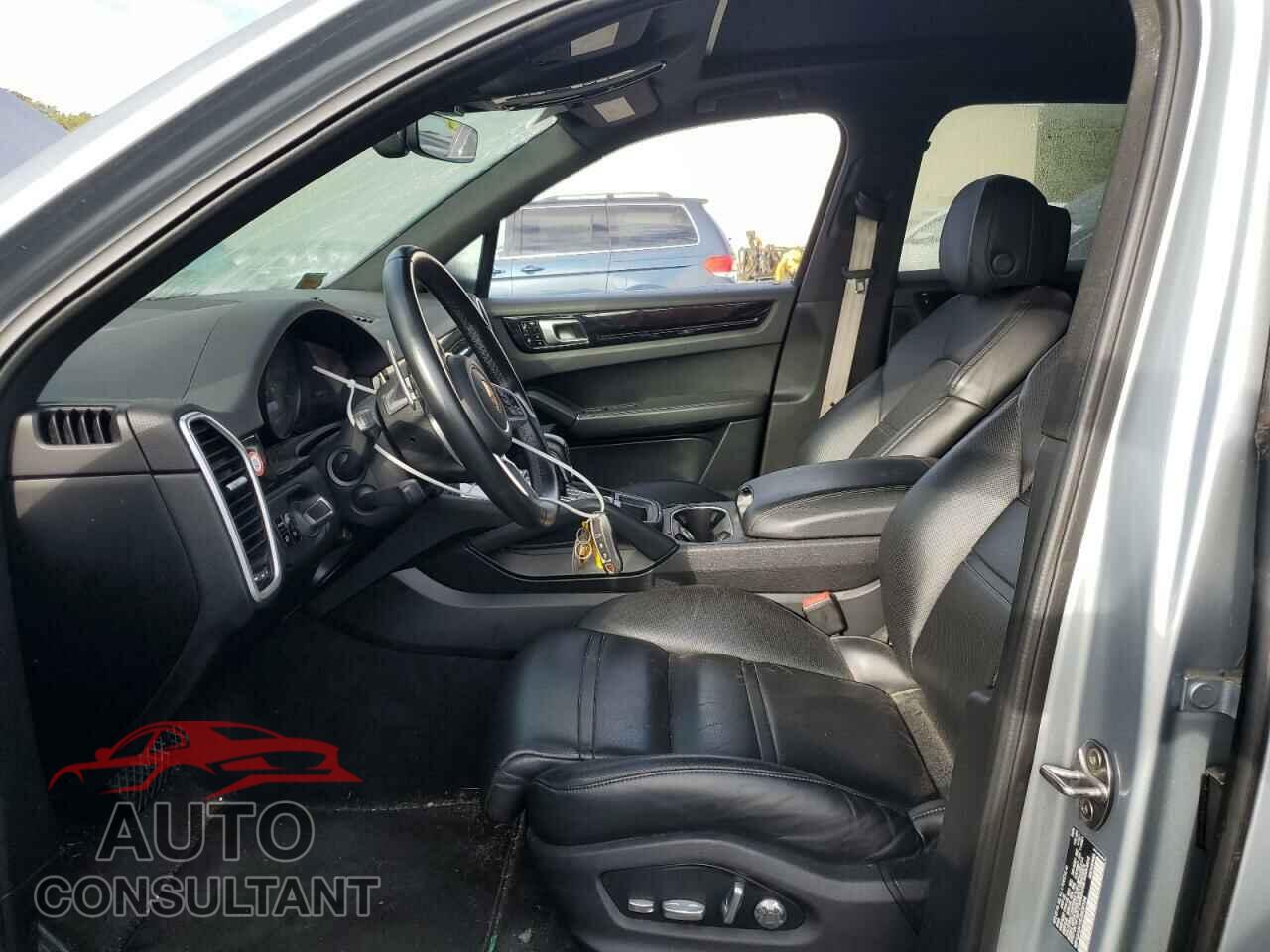 PORSCHE CAYENNE 2020 - WP1AA2AYXLDA09124