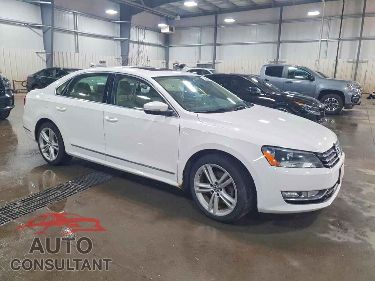 VOLKSWAGEN PASSAT 2014 - 1VWCS7A35EC001379