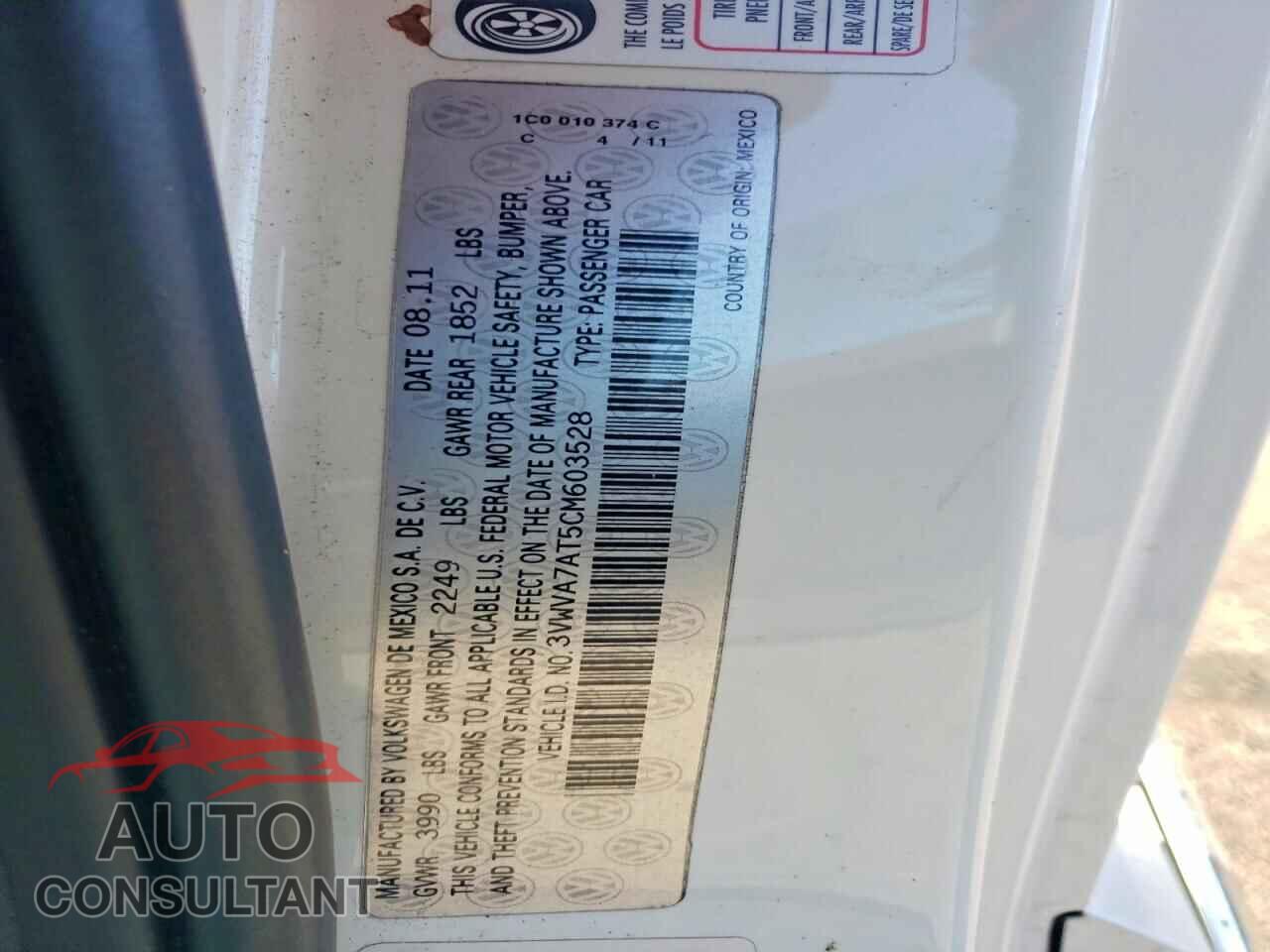 VOLKSWAGEN BEETLE 2012 - 3VWVA7AT5CM603528