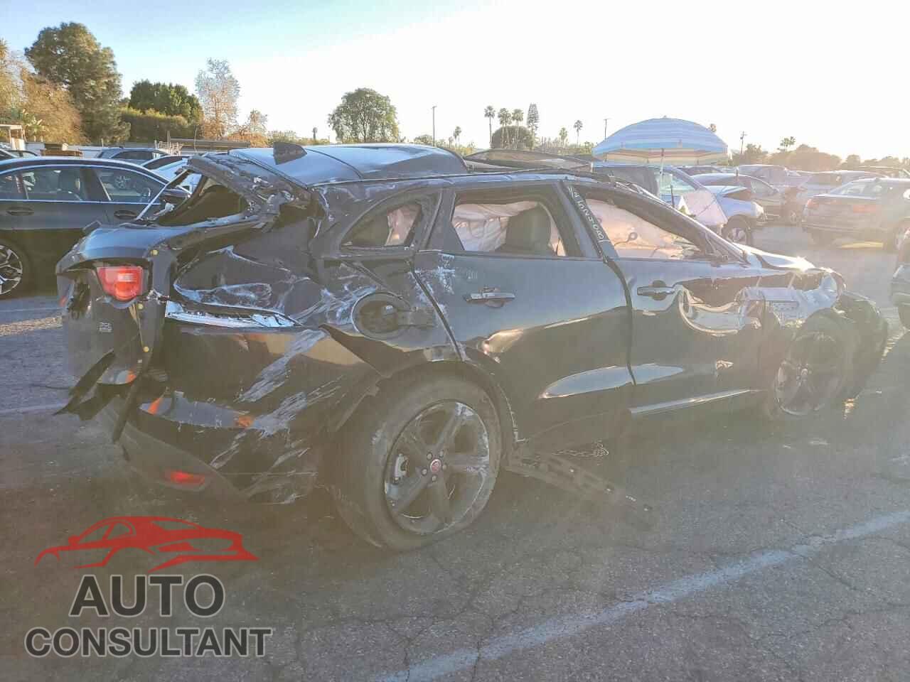 JAGUAR F-PACE 2017 - SADCL2BV7HA888619